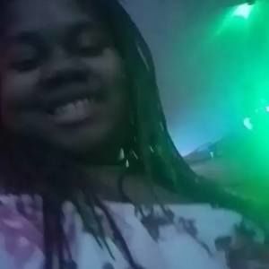 Meet your Posher, Camillia